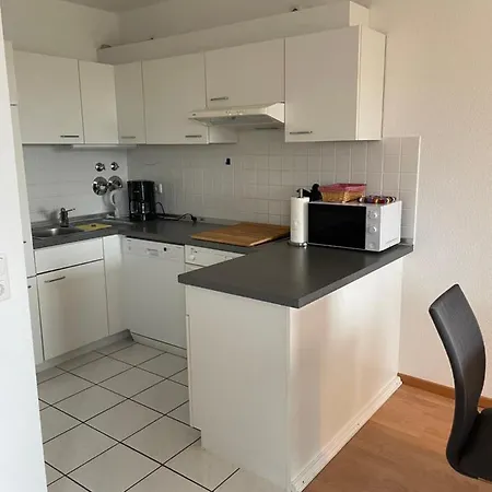 Ostseewelle Niendorf Parkplatz Nur Fuer Autos Bis 1,50m Hoehe * Häven