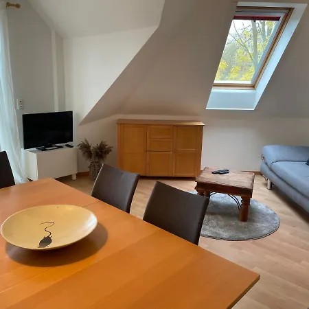 Apartman Ostseewelle Niendorf Parkplatz Nur Fuer Autos Bis 1,50m Hoehe Häven