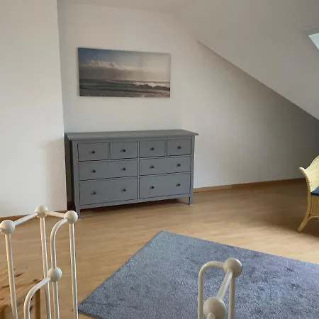 Ostseewelle Niendorf Parkplatz Nur Fuer Autos Bis 1,50m Hoehe Apartman Häven