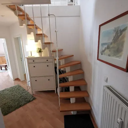 Apartment Ostseewelle Niendorf Parkplatz Nur Fuer Autos Bis 1,50m Hoehe